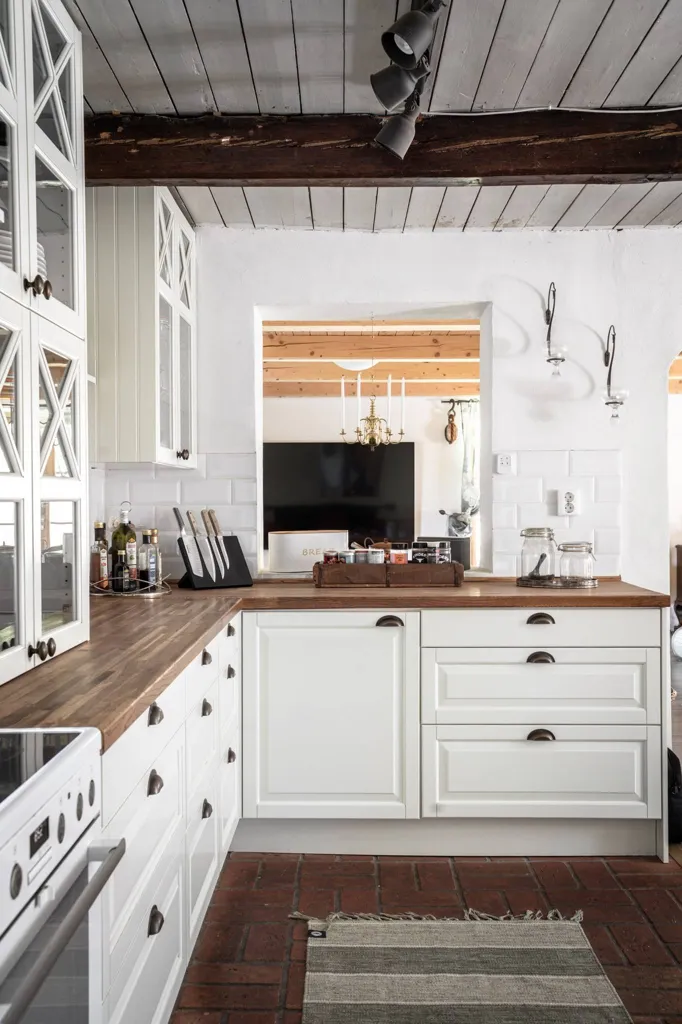 Cuisine - Charming Villa with Garden in Scania