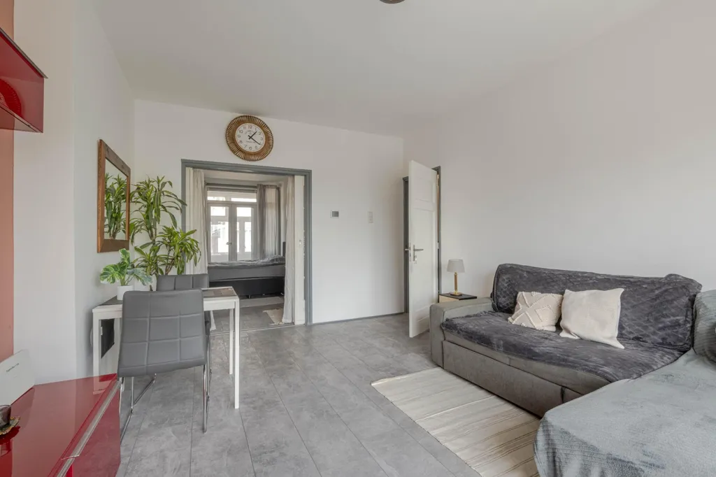 Soggiorno - 3-Bedroom Apartment with Loggia in Rotterdam
