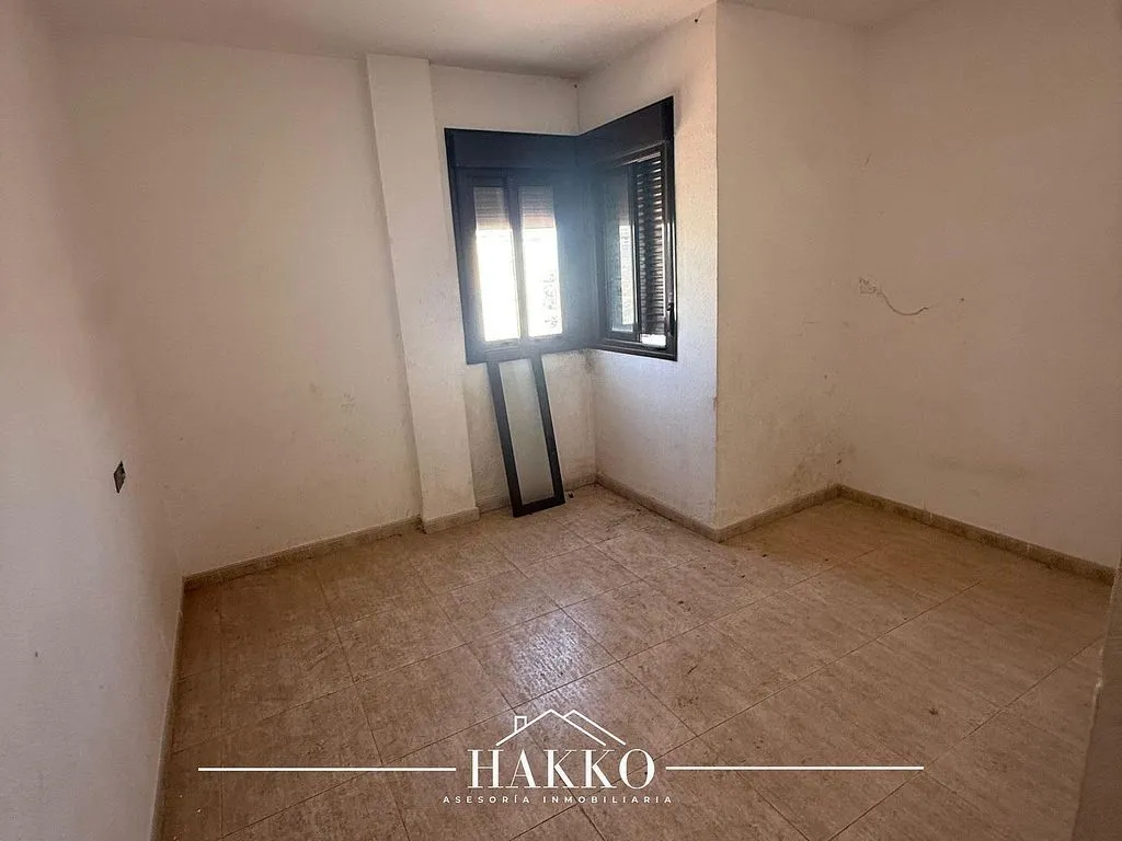 Toad - 2-Bedroom Flat with Garage in Las Norias de Daza