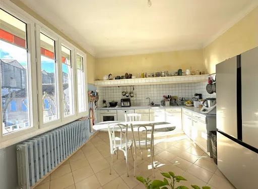 Kitchen - Luxury House with Garden in Montfavet