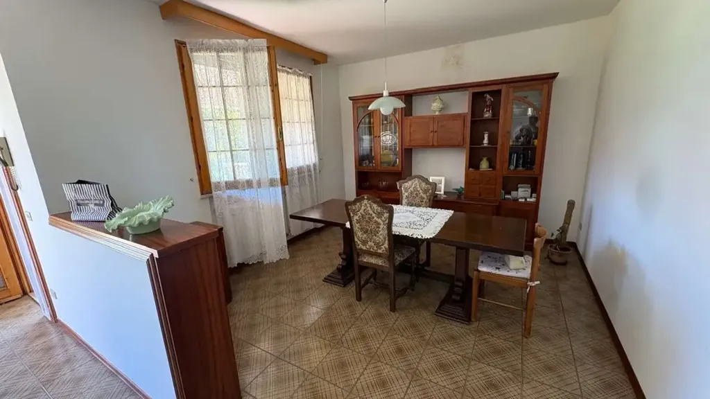 Dining Room - Bifamiliar Villa with Private Garden in Formignana