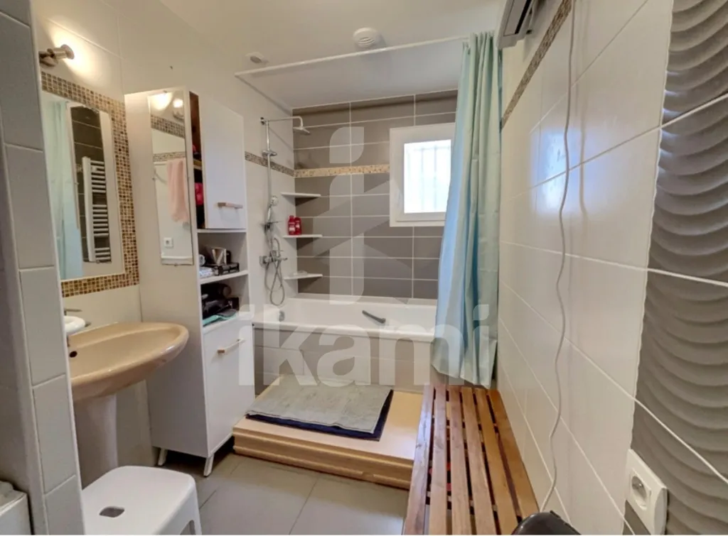 Bagni - Charming House with Pool near Restinclières