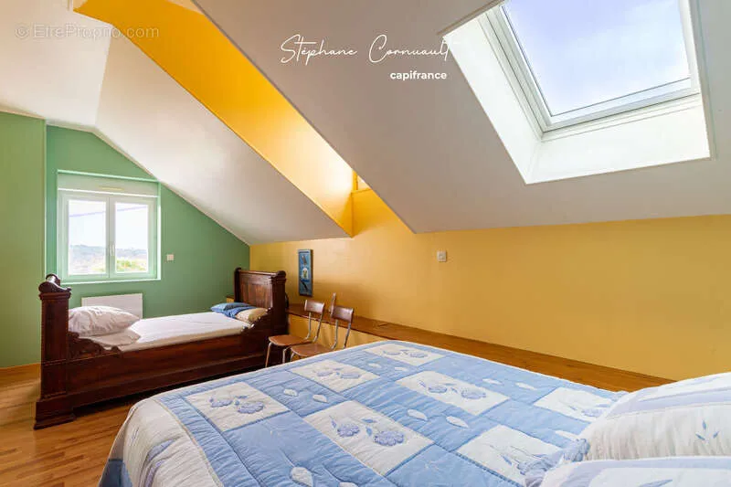 Chambres - Ensemble de Maisons avec Piscine dans un Hameau Paisible