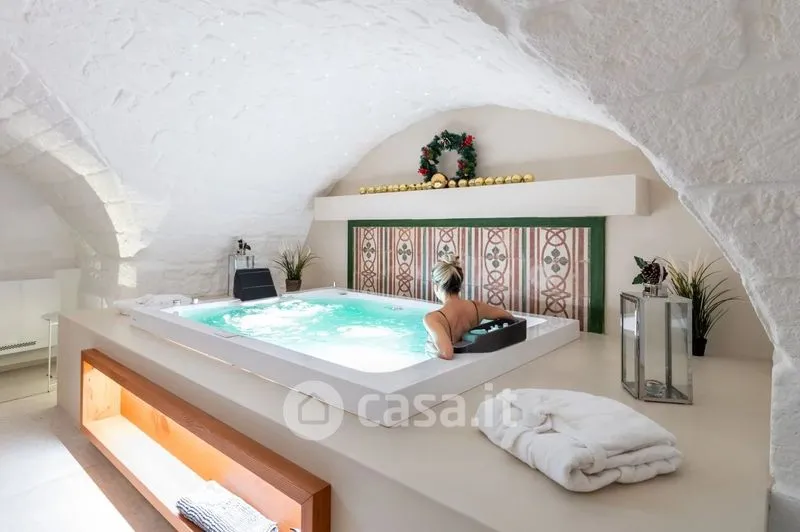 Bathrooms - Restored Terraced House with Spa in Ostuni