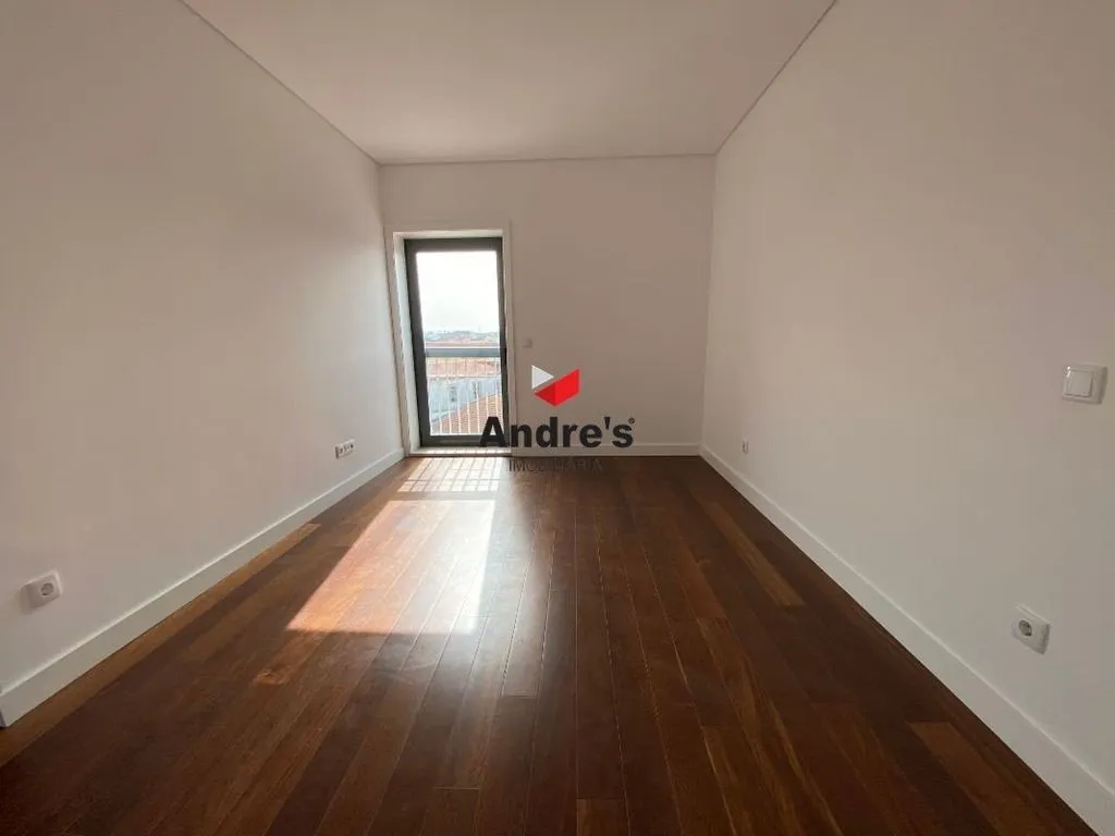 Toad - Remodelled Flat with Elevator in Boavista, Porto