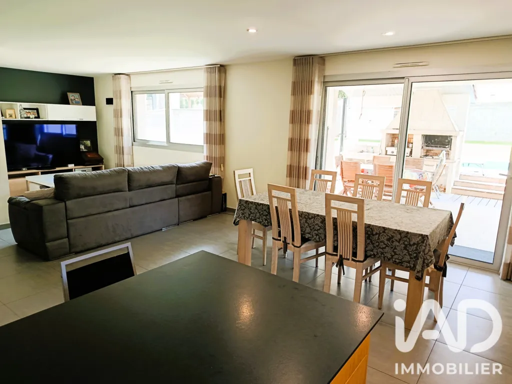 Sala da pranzo - Contemporary Villa with Pool in Foix