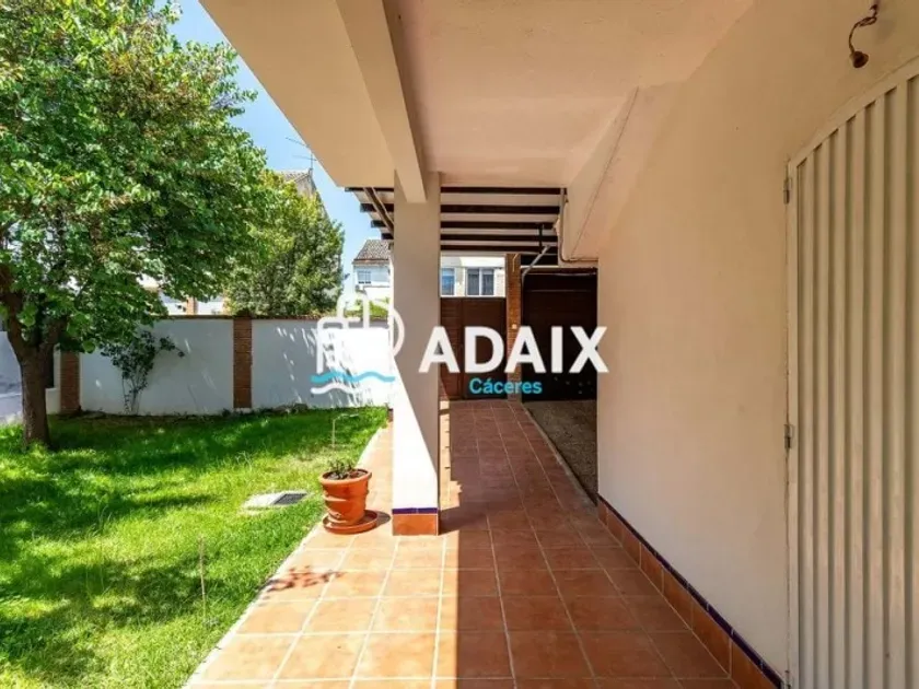 Terrazza - Chalet with Garden in Cáceres