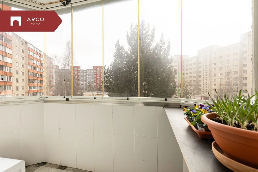 Balcon - Panel Building Flat with Balcony in Seli