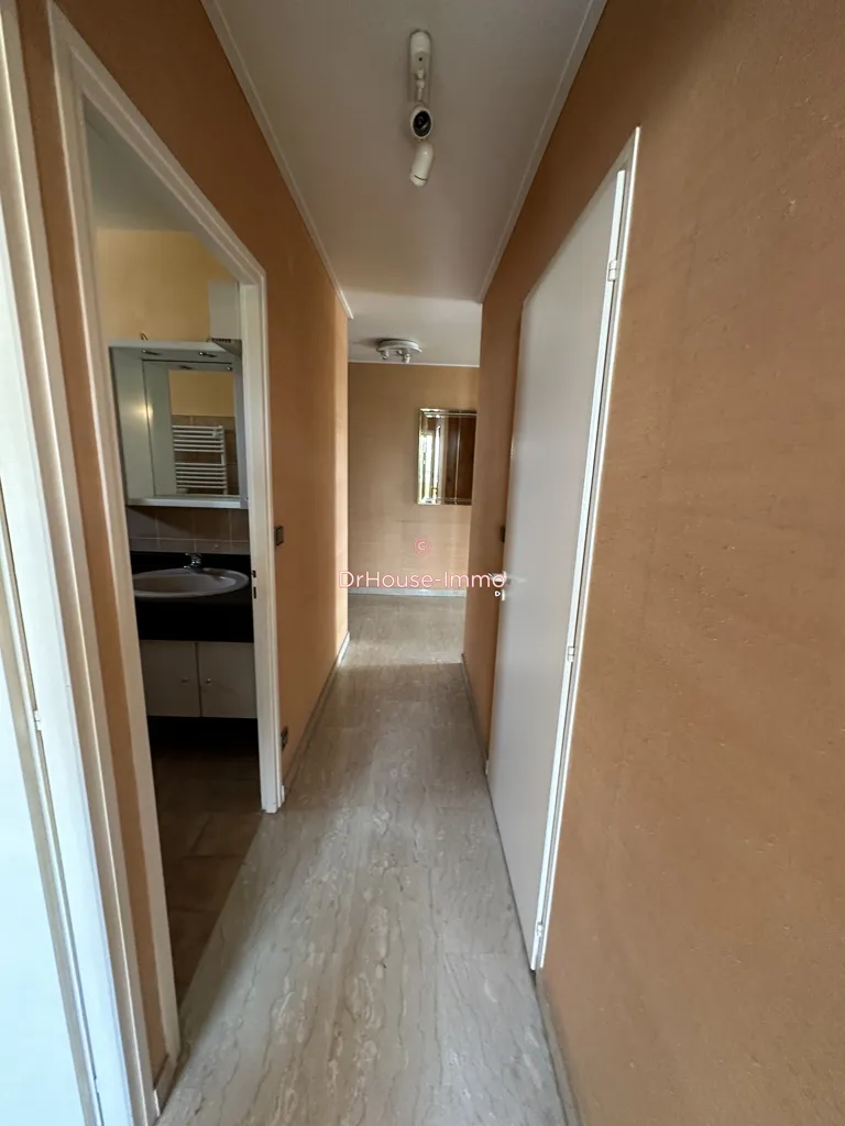 Hallway - Apartment with Balcony and Terrace in Central Location