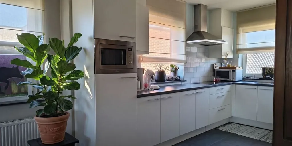Köök - Apartment with Terrace in Eksaarde