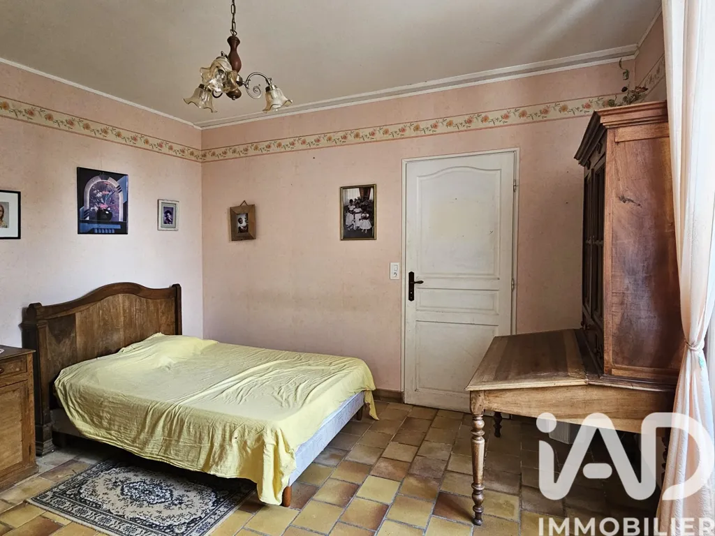Chambres - Maison de Maître avec Dépendances à Migron