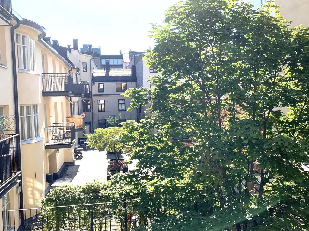 Rõdu - Corner Studio with Balcony in Helsinki Centre