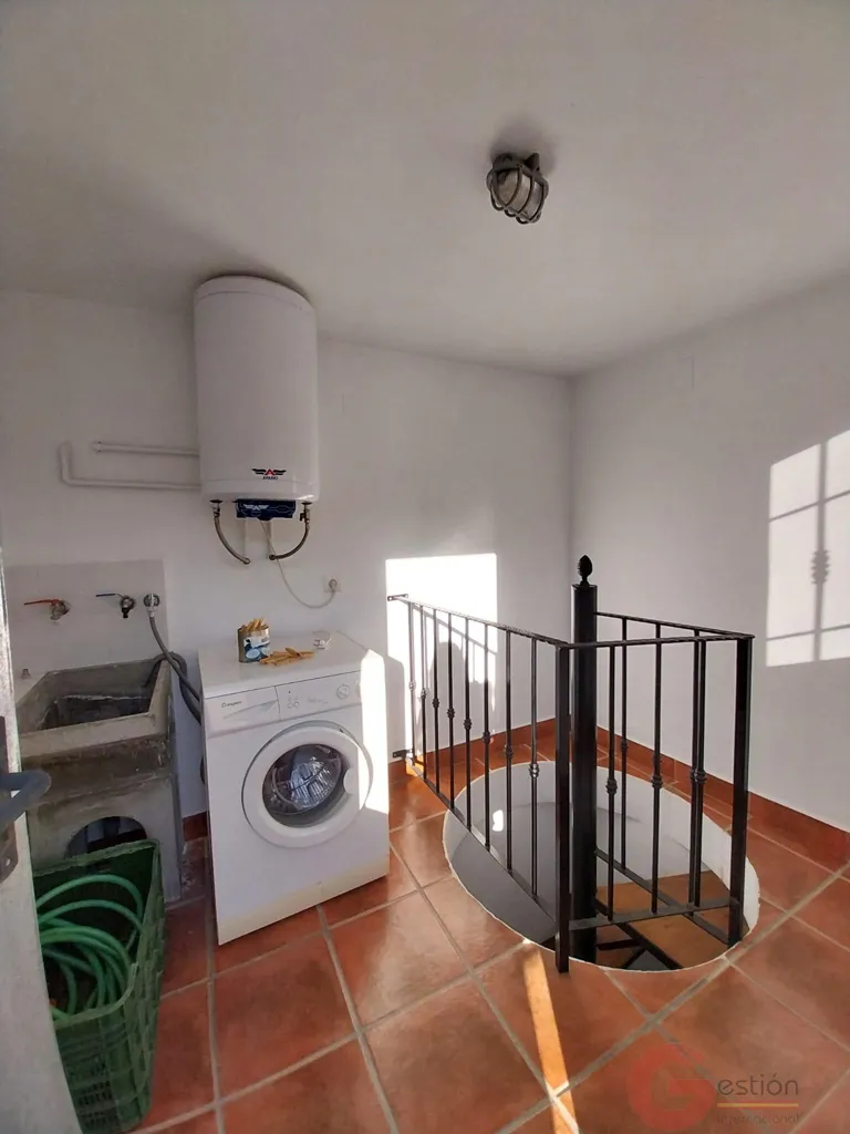 Buanderie - Maison 2 pièces à Los Guajares