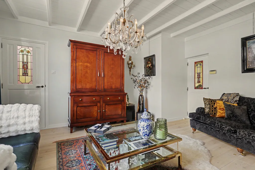 Séjour - Character House with High Finish in Klundert