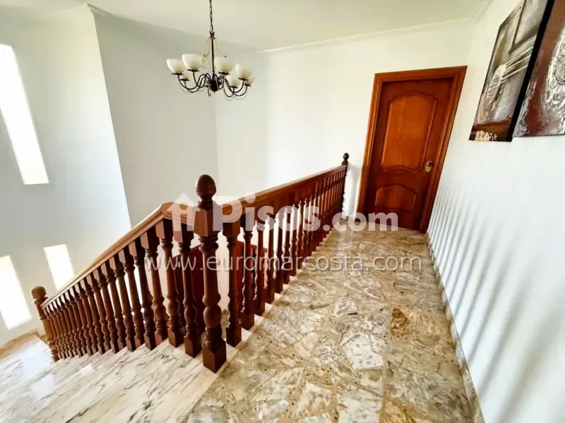 Pièces - Luxury Chalet with Private Pool in Elche