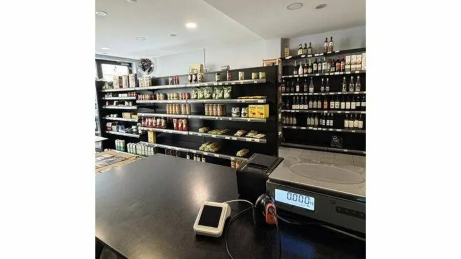 Pièces - Fonds de Commerce d'Épicerie à Kayl