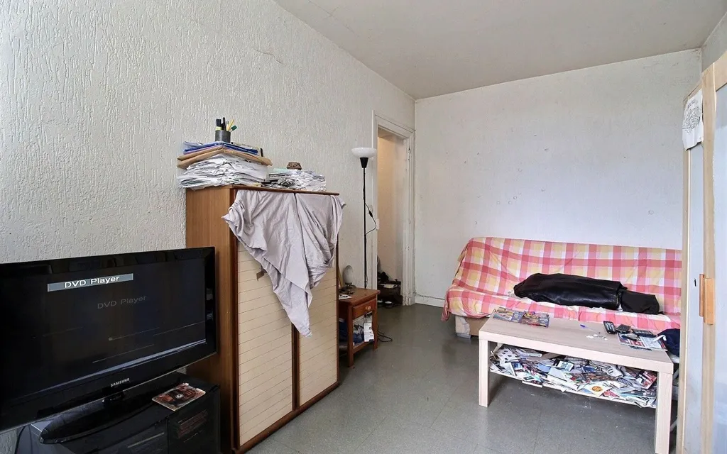 Elutuba - 1-Bedroom Flat with Balcony in Colombes