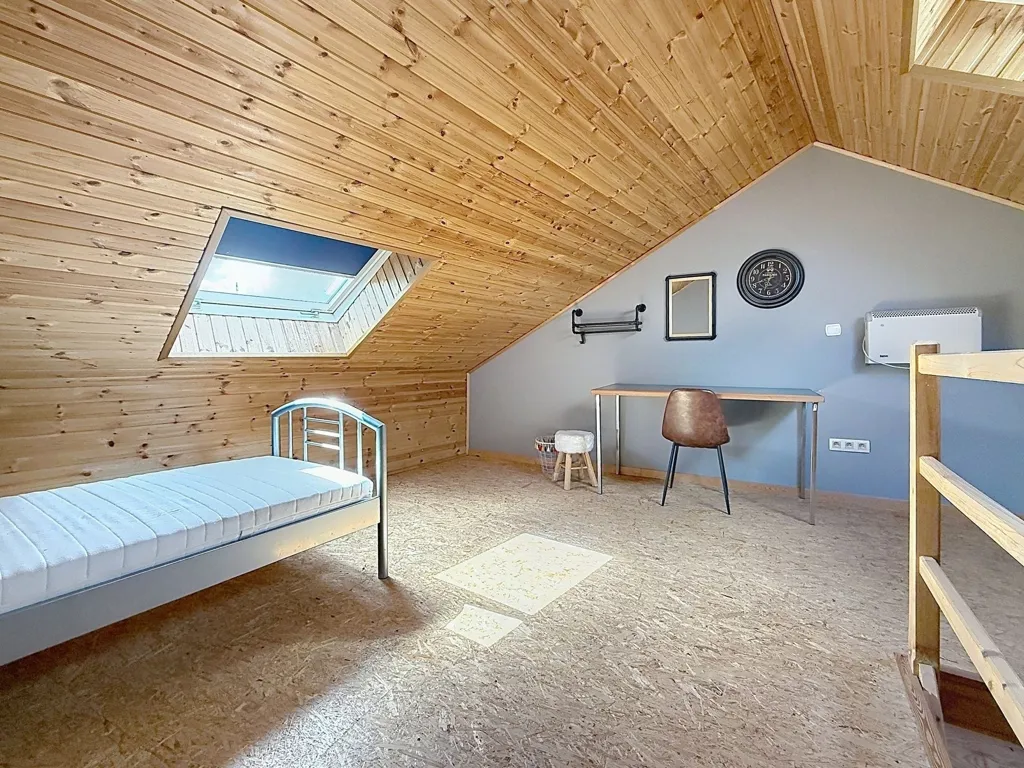 Camere da letto - House with Terrace in Quiet Residential Area, Courcelles