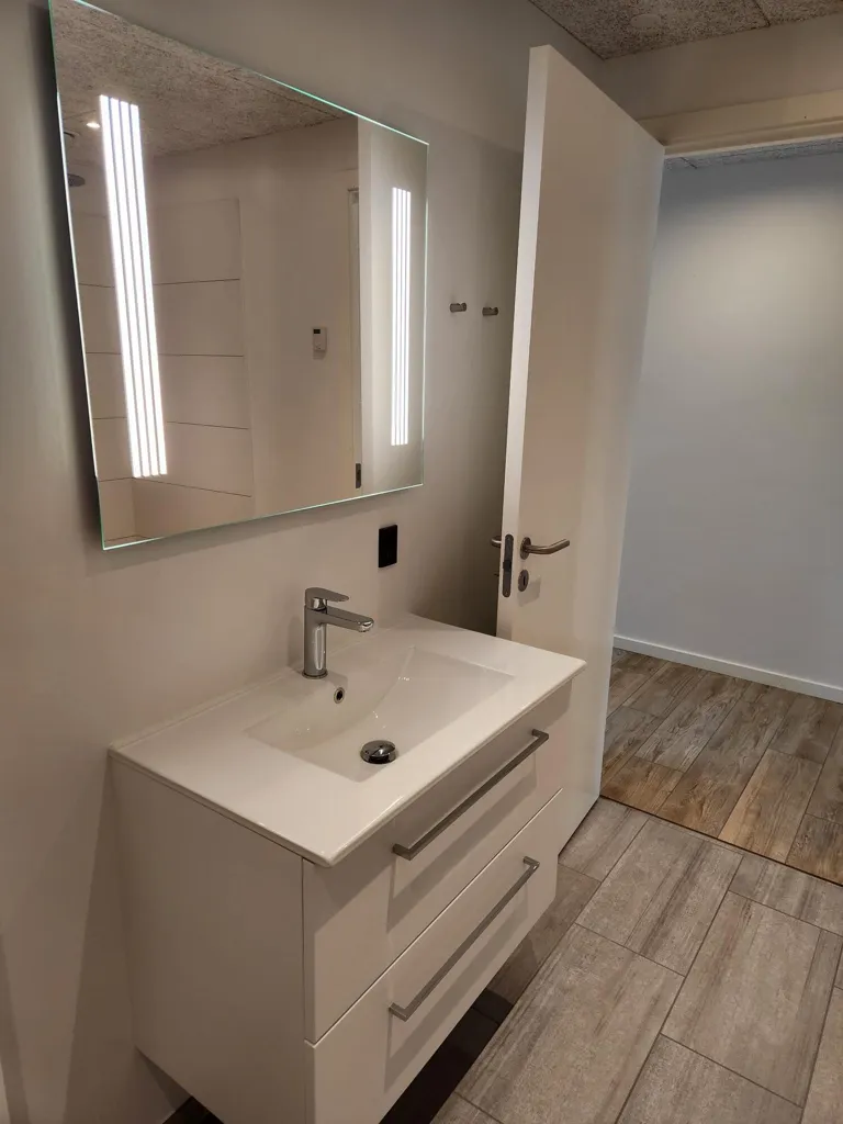 Bathrooms - Bright Apartment with Balcony in Silkeborg