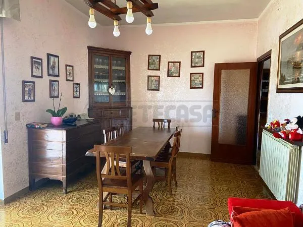 Sala da pranzo - Attico con terrazze a Cerveteri
