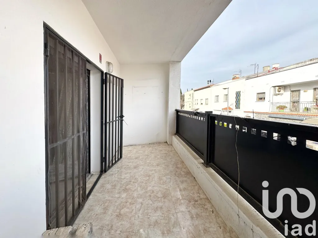 Balcon - Twin-Storey House with Multiple Terraces in Cambrils