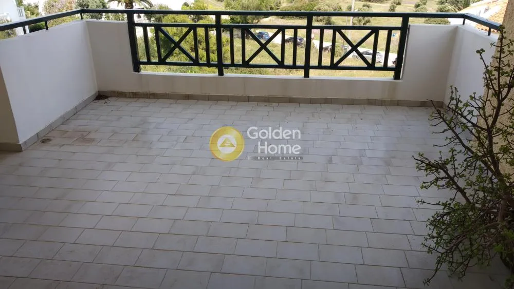 Balcon - Multi-Storey Building with Large Garden in Rafina - Neraias