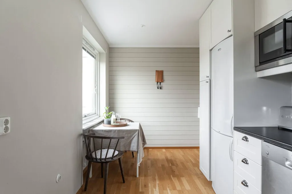 Cuisine - Bright Studio Flat with Balcony near University