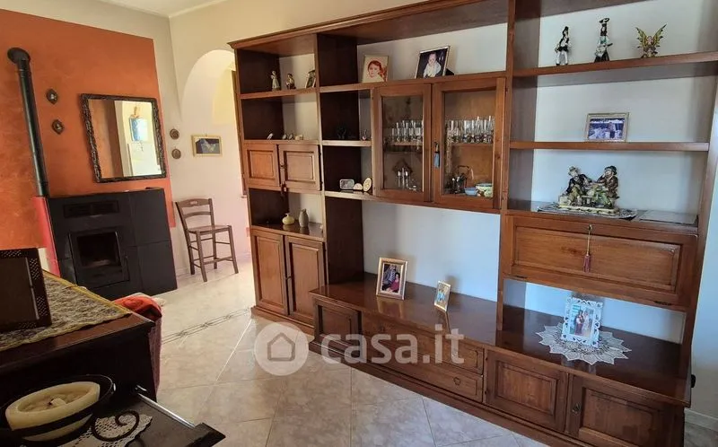Soggiorno - Rustic Bifamily Villa with Garden in Trecate