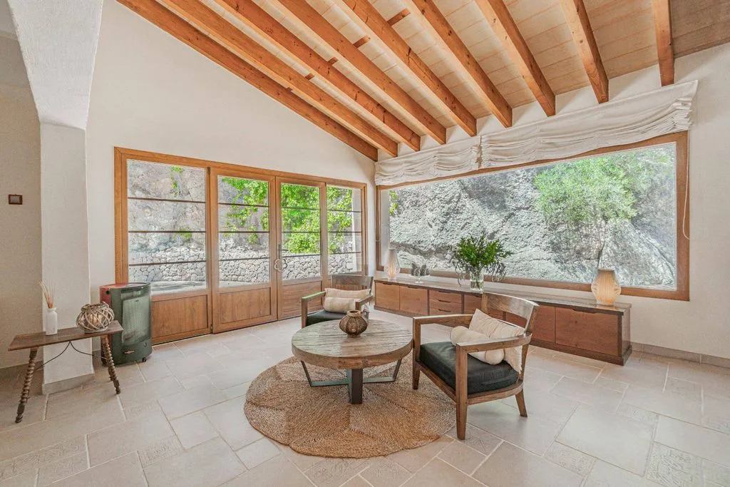 Living Room - Luxury Farmhouse with Pool in Calvià