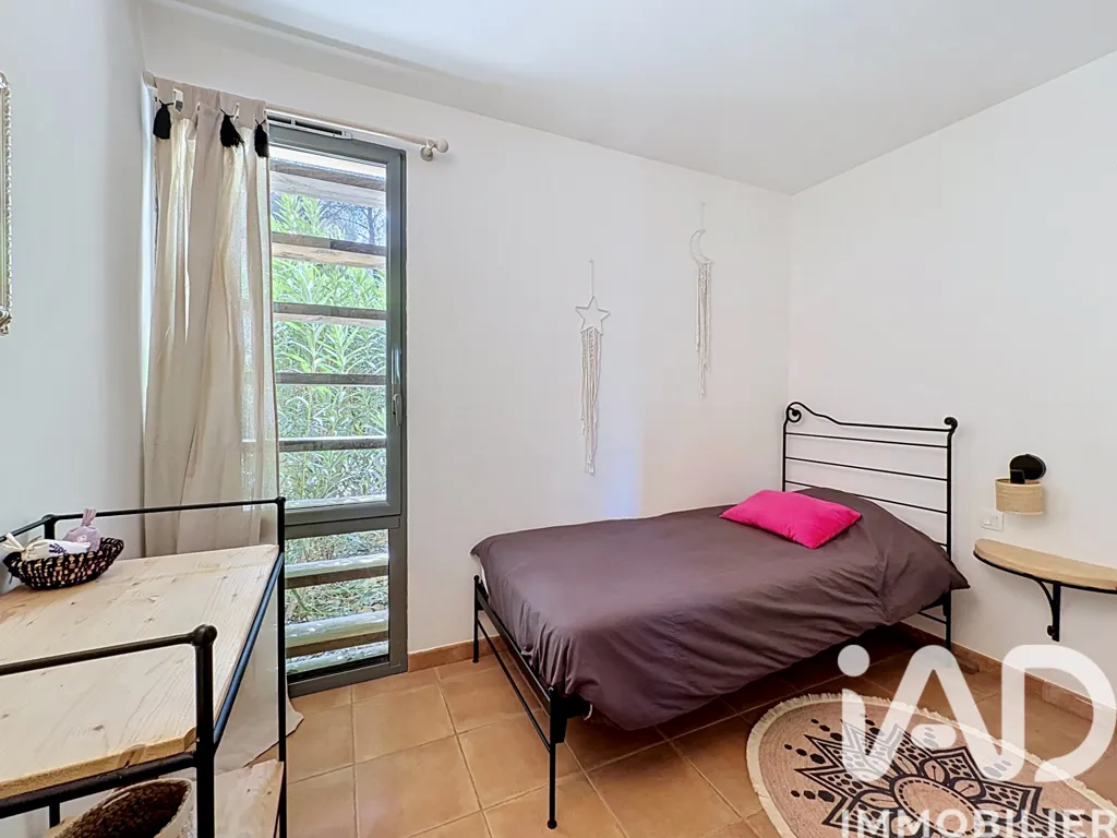 Chambres - Appartement avec Terrasse au Golf de Saumane-de-Vaucluse