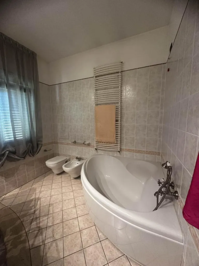 Bagni - Elegant Villa with Garden in Vasto