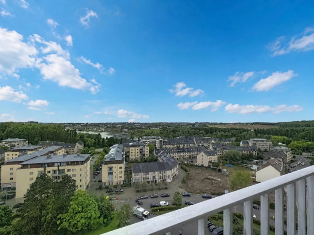 Balcon - Appartement de Deux Chambres avec Terrasse à Ganshoren