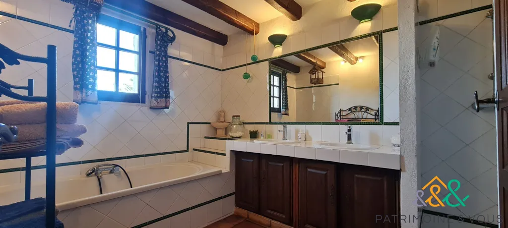 Vannitoad - Renovated Mas with Pool in Beaucaire