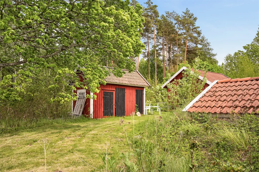 Jardin - Renovated Holiday Home with Pool in Ängby