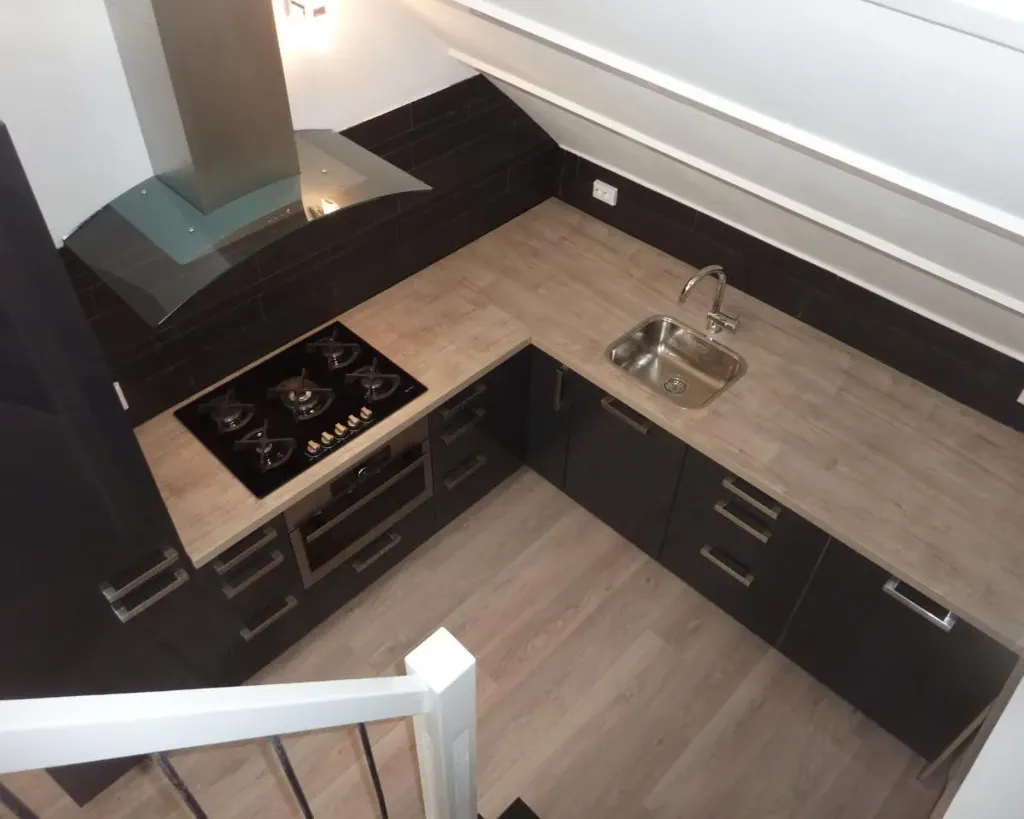 Köök - Central Tilburg Apartment with Balcony