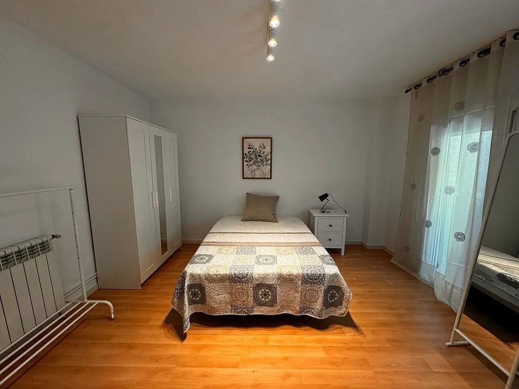 Chambres - 3-Bedroom Flat with Terrace in Comillas