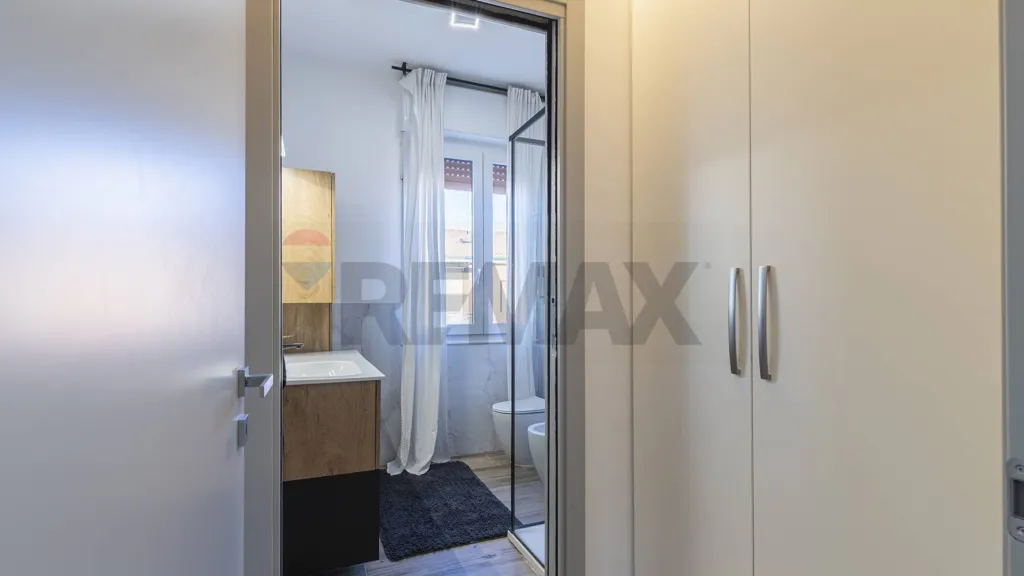 Vannitoad - Rearranged Apartment with Balcony in Modena