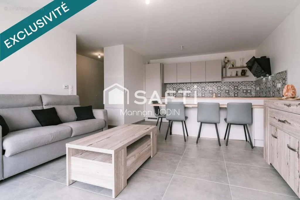 Soggiorno - Modern Apartment with Balcony in Metz