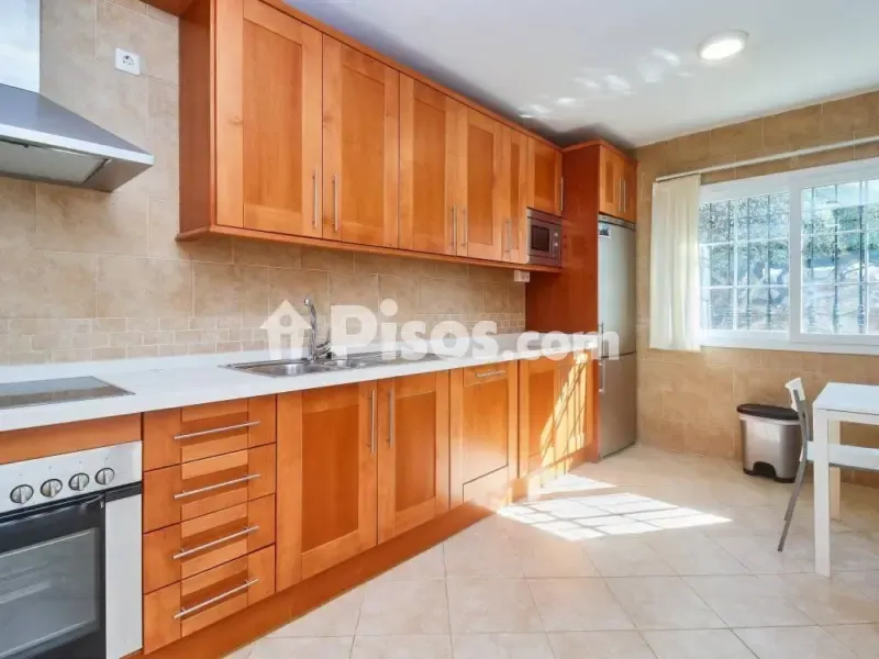 Kitchen - Semi-Detached House with Golf View in Lauro Golf
