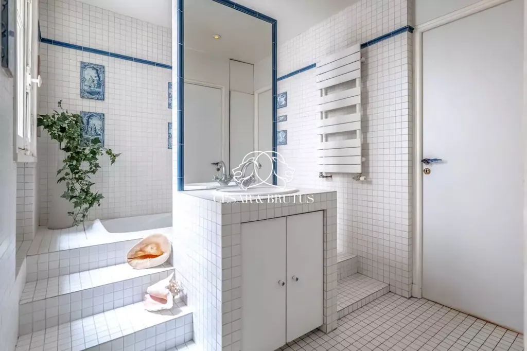 Salles de bain - Appartement 3 Pièces Haussmannien à Paris 9ème