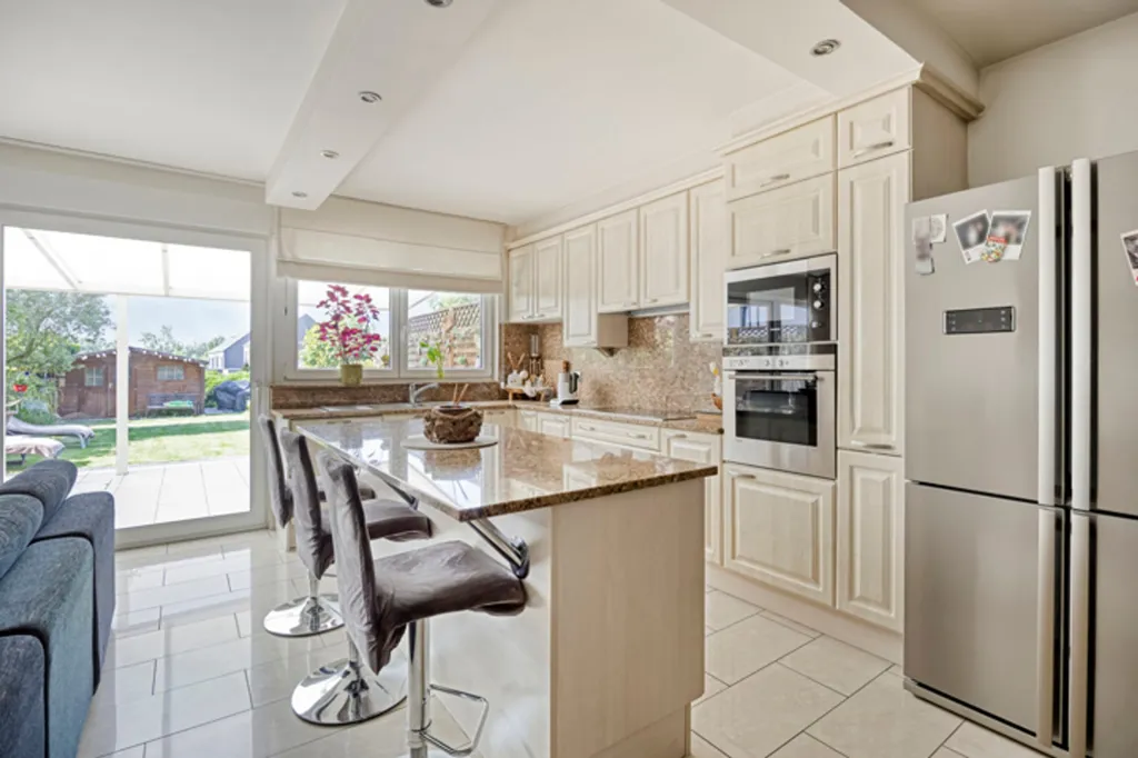 Cucina - Duplex with Garden and Garage in Central Location