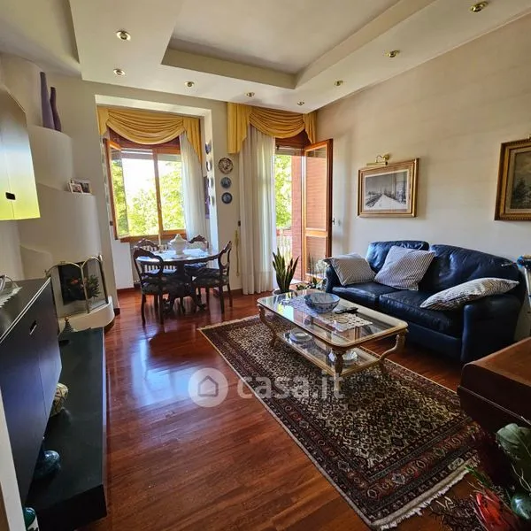 Séjour - Prestigious Apartment with Balcony in Asti