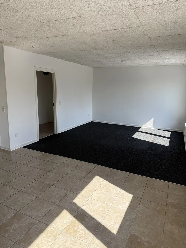 Pièces - Renovated House with Balcony in Shareable Area
