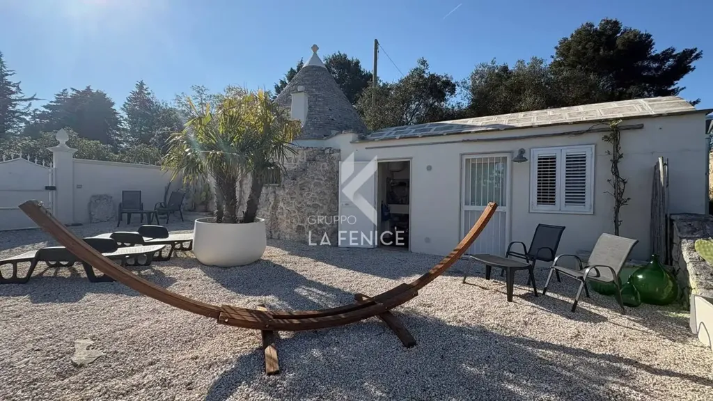 Jardin - Rustic Trulli and Villa in Martina Franca