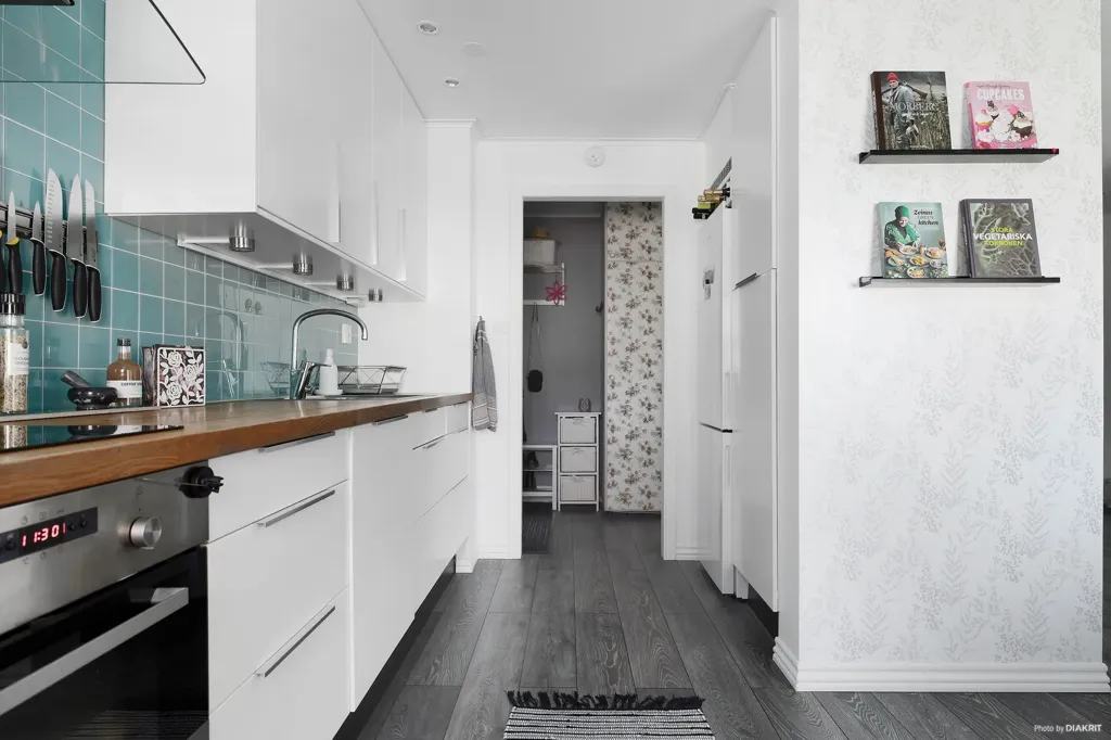 Cucina - Modern Flat with Balcony in Hjortmossen