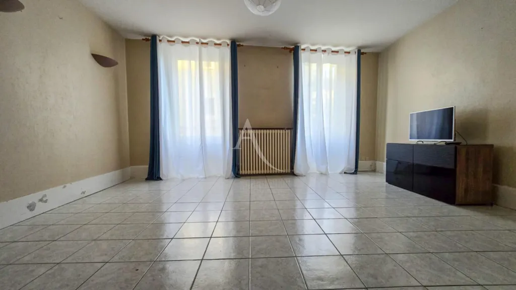 Pièces - Maison avec Jardin et Balcon à Boissy