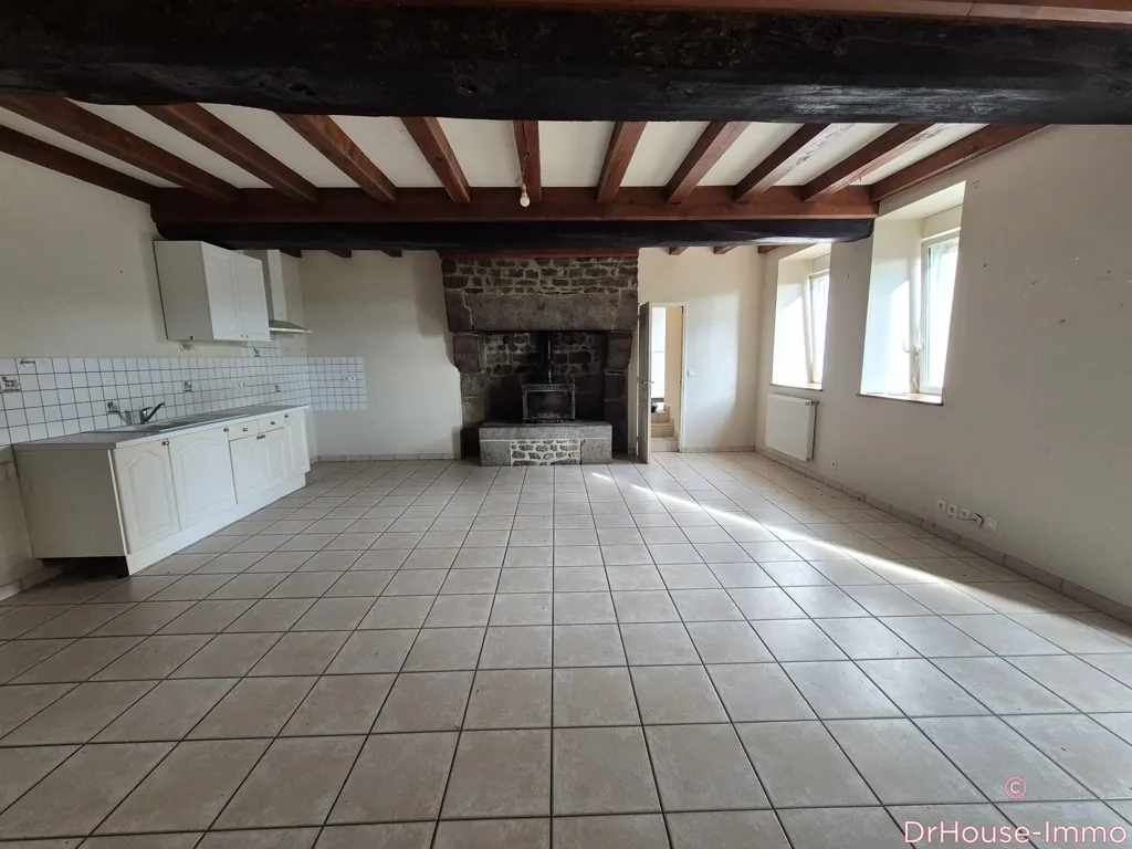 Cuisine - Maison en Pierres avec Vue Campagne à Saint-Pois
