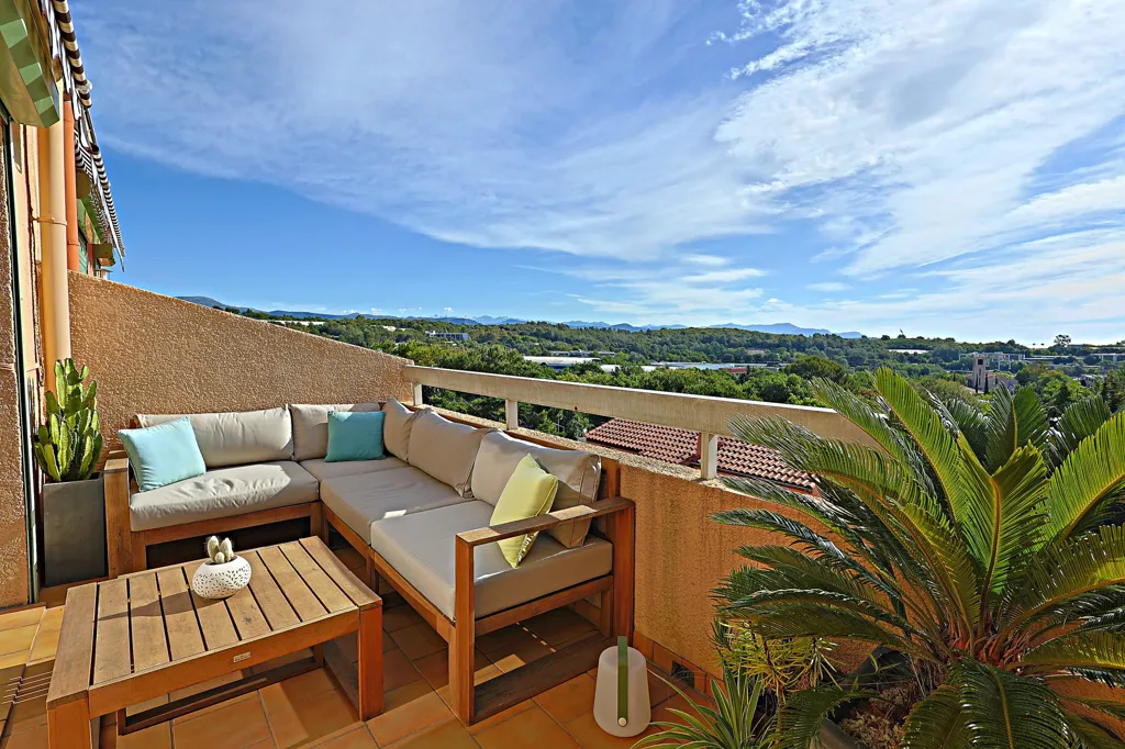 Terrazza - Apartment with Panoramic Terrace in Valbonne-Garbejaire