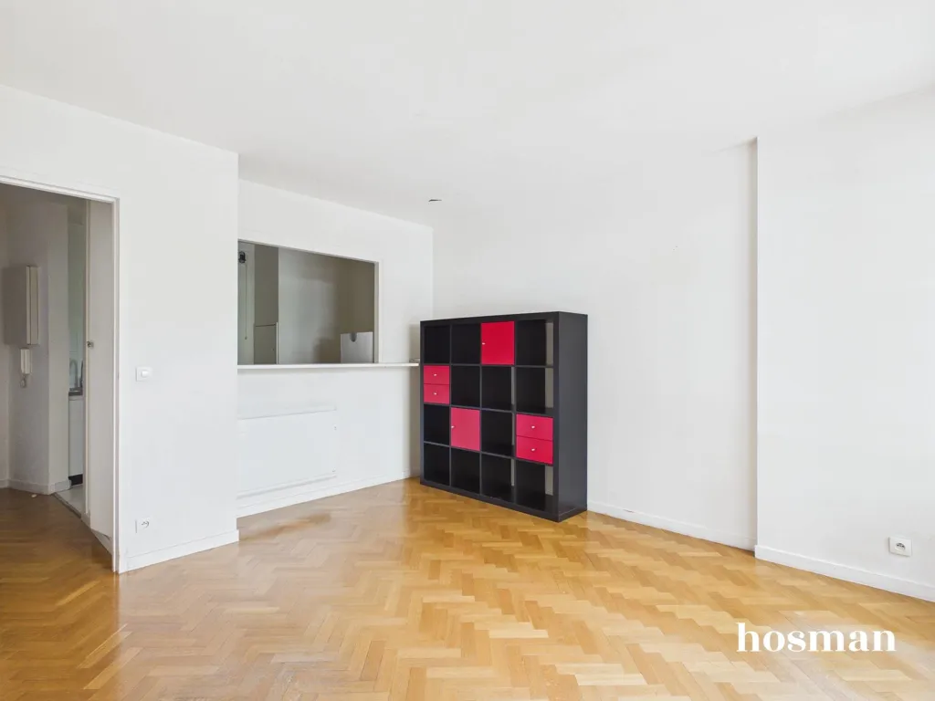 Séjour - Appartement calme avec vue sur cour à Paris 11e