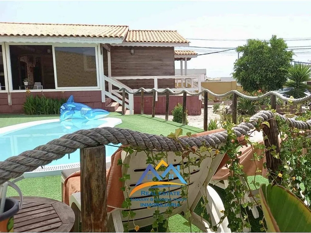 Piscine - Villa with Pool and Terrace in El Salobre